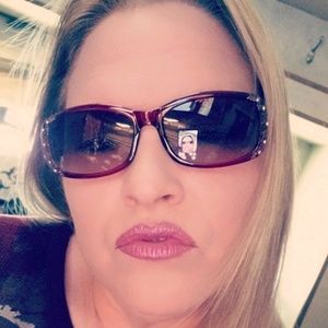 Meet your Posher, Dixie